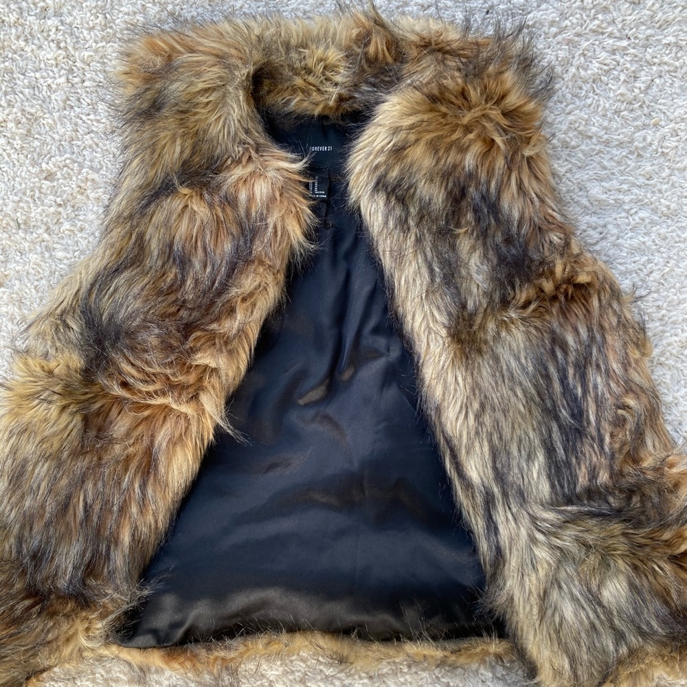 Fur vest